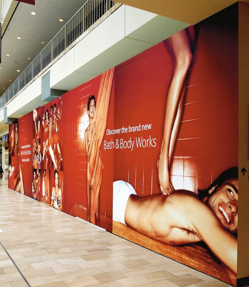 galleria5 a wall with a picture of a woman on it.