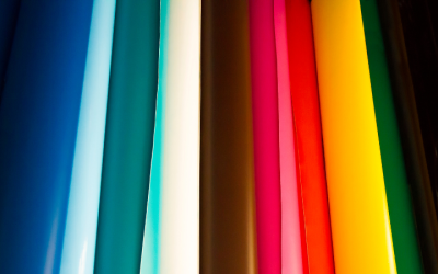 Is Vinyl Better Than Mesh – What’s the Difference Between the Two?