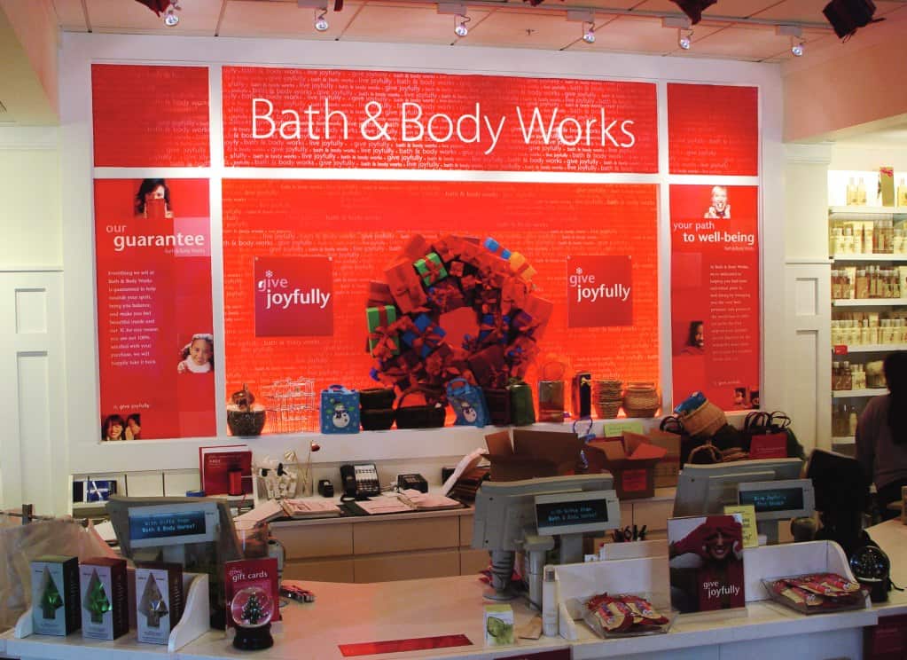 BBW 2506_crop a store front with a display of bath and body works.